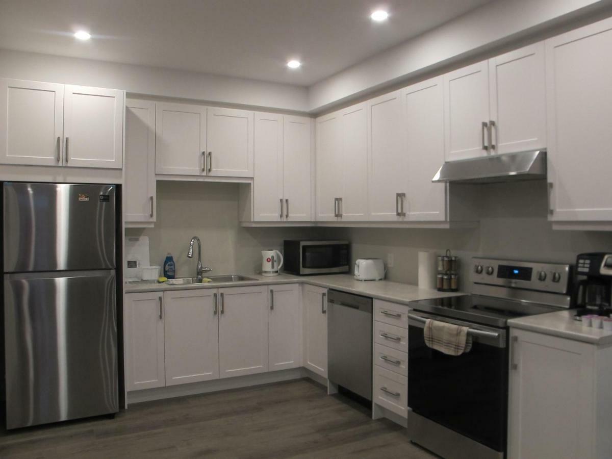 Charming, Comfortable Bsmt Apartment In Pickering Exteriör bild